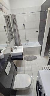 Wilda, centrum, duży apartament z garażem - Poznań - 1