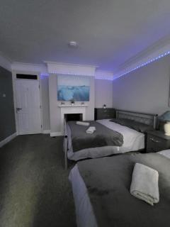 Earlham Road - Earlham - 6