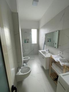 Rene's Apartments - Durazzo - 8