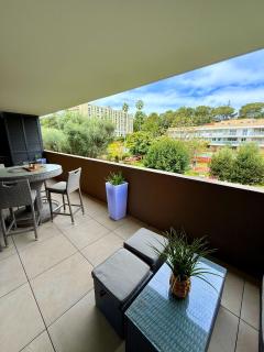 charmant 3 pièces neuf SUR JARDIN piscine débordement en Rooftop VUE MER ET MONTAGNES parking gratuit climatisation 2 CHAMBRES - 7