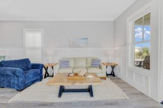 Porpoise-full Life spacious beach home w ith pool - Gulf Shores - 3