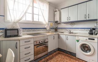 Stunning Home In Chiclana De La Fronter - Chiclana de la Frontera - 5