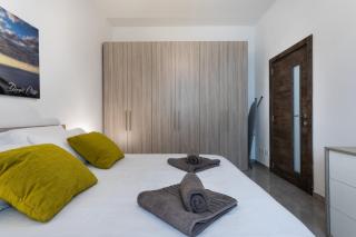 Central Apartment Close to Uni, Sliema & Mater Dei - Il-Gżira - 2