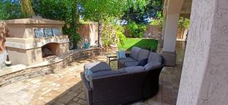 Elegance Meets Comfort - Mesa - 1