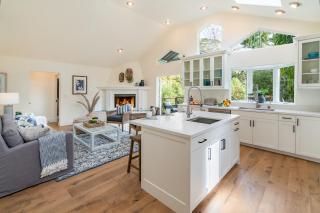 Montecito SeaRenity by Paradise Retreats - 9