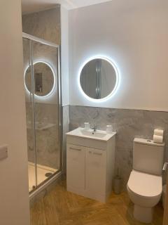 Walsh's Hotel and Apartments - Maghera - 4