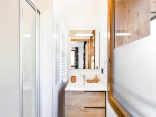 Appartement neuf avec terrasse et garage au Monêtier-les-Bains - FR-1-808-18 - Le Monêtier-les-Bains - 2