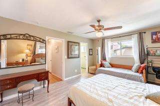 Villa Beach Retreat and Parking - Hollywood - 5