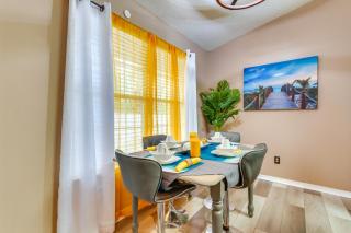 Pensacola Home with Private Backyard and Fire Pit - Pensacola - 3