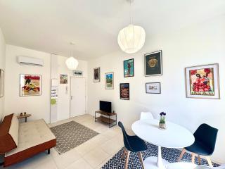 Nemausus - T2 pour 4 en Centre-Ville - Nimes - 3