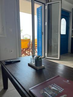 Lovely 1-bedroom apartment in front of sandy beach - Monemvasia - 1