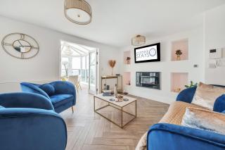 NEW! Stunning 2 Bed Beach Front Penthouse Apartment - Topaz, Compass Point - Carbis Bay - 9