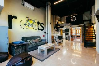 Apartment Ruzafa Roots, 12 min to Centre, Smart TV, Wine - 9