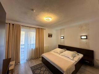 Căsuța de lângă izvor - 1