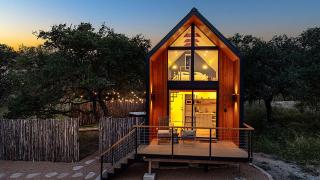 The Live Oak at Meridian Hot tub & Firepit - 0