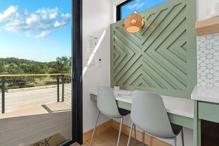 The Hillside at Meridian Hot tub & Firepit - 3