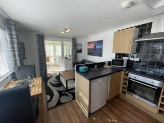 Serene Countryside Escape with Parking - 6