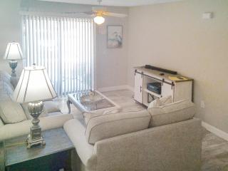 Destin's Dancing Cloud - Prime Location Condo Close to Beach - 4