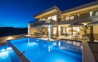 4 Bedroom Awesome Home In Maslenica - 2