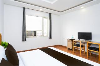 Super Hotel O Sky Suites Hotel Noida Sec 44 Near botanical Metro - Noida - 3