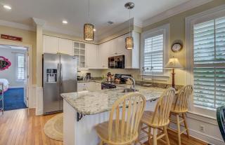 103 Grand Pavilion by AvantStay Steps to Beach - Isle of Palms - 6