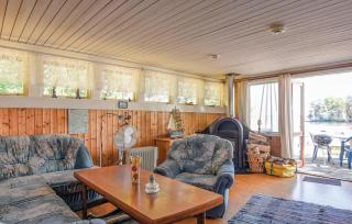 Gorgeous Home In Delebäck With Sauna - Delebäck - 8