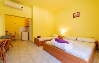 Beautiful Apartment In Povljana With Wifi - Povljana - 8