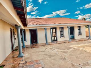 Joy Guesthouse Seapoint - Maseru - 5