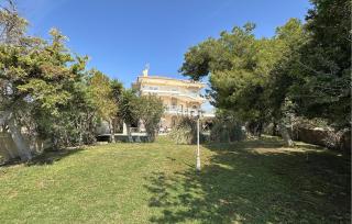 Gorgeous Home In Lagonisi With Wifi - Lagonissi - 2