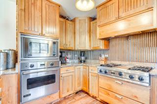 Private Hot Tub and Yard Utah Family Getaway - Glendale - 1