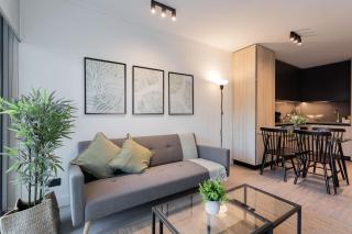 Charming 1BR Retreat Close To Parque Arauco Mall - Santiago - 0