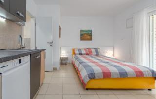 Gorgeous Apartment In Novalja With Wifi - Novalja - 4