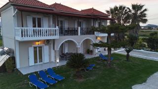 Katerinas Private Apartments - Kalamaki - 8