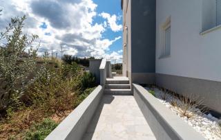 Lovely Apartment In Gornji Karin - Gornji Karin - 6