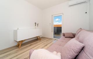 Lovely Apartment In Gornji Karin - Gornji Karin - 4