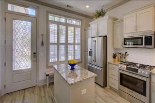 Ocean Cottage 111 - Jekyll Island - 3