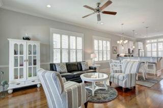 Ocean Cottage 101 - 2