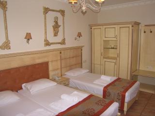 Parthenon Art Hotel - 9
