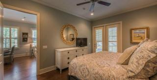 Poolside Cottage 32 - Jekyll Island - 1
