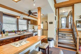 Near Hiking Lakefront Getaway in Campbellsport! - Campbellsport - 2
