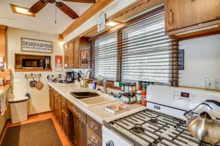 Near Hiking Lakefront Getaway in Campbellsport! - Campbellsport - 1