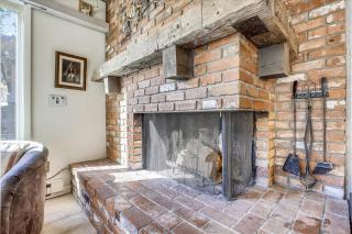 Spacious & Beautiful Condo - Steps to Ajax Gondola - 7