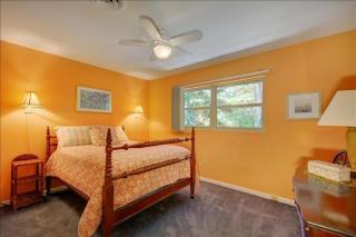 Dolphin Cottage - Jekyll Island - 4
