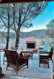 Bright Family Getaway Mountain Views Outdoor Living - Lake Hughes - 5