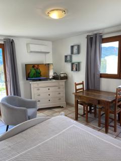 Chambre une fenêtre sur le Ventoux la Clue - Plaisians - 9