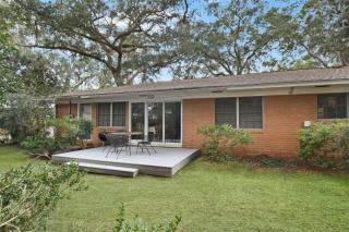 Lanier Cottage - 9