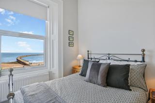 The Roker Pier View - 0