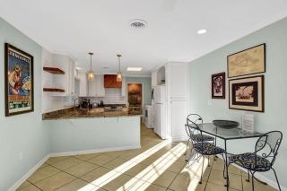 Newbern Cottage - Jekyll Island - 1
