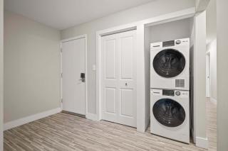 Modern Comfort in Rochester Perfect Getaway - Rochester Hills - 2