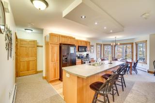 Ski-InandSki-Out at Jay Peak Resort Condo! - Jay - 9